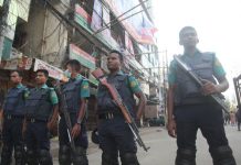 Bangladesh: polizia verso il disarmo?